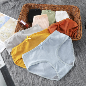 OK Bra ผู้หญิงแฟชั่นสีทึบกลางเอวกางเกงสุขภาพต้านเชื้อแบคทีเรียกางเกงนุ่มยืดหยุ่นชุดชั้นใน