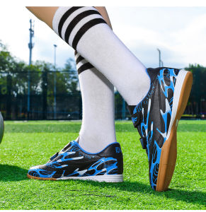 Childrens football shoes for boys with Velcro fasteners specialized for competition and training with long spikes suitable for students for indoor and outdoor use