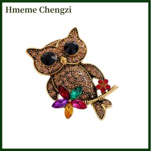 Hmeme Vintage Exquisite Diamond Studded Owl Brooch Cute Temperament Animal Pins Versatile Shiny Corsage Clothing Accessories Gifts