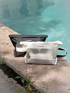 Naturehike Outdoor IPX8 waterproof bag folding travel toiletry bag swimming portable large capacity toiletry bag TPU sealed cosmetic storage bag