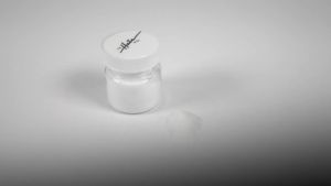 28g Hair Extension Keratin Glue Powder for Hot Fusion K Tip U-Tip I-Tip Keratip Shrinkies Extensions Tool for Re-Tipping Hair Extensions for Reuse and Reinstallation