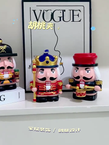 Nhựa nutcrackers hình tiết kiệm ngân hàng nhựa trang trí Giáng sinh và thiết thực Quà Tặng trẻ em
