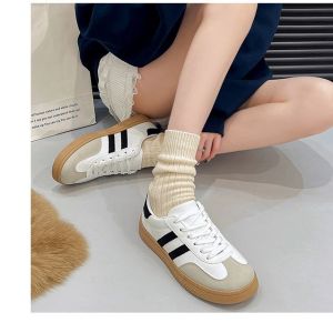 Popular Little White Shoes Womens Flat Light Casual Shoes Classic Board Shoes Versatile Fashion German Training Sneakers