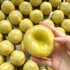In Stock Kiwi & Watermelon Slush Squeeze Ball Squishy Fidget Toy Crunchy Sound Handmade Squishy Ball Realistic Simulation Fruit Decompress Toy