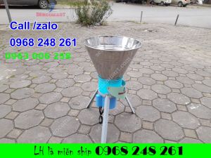 (Mua 1 Tặng 1 ) Máy băm rau bèo phễu chạy điện  mô tơ dây đồng