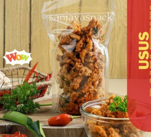 KERIPIK USUS AYAM CRISPY PEDAS DAUN JERUK