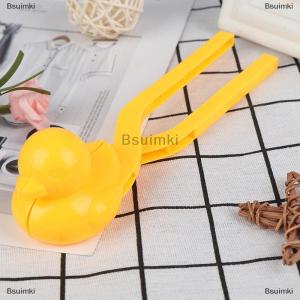 [COD] Bsuimki Dụng cụ làm quả cầu tuyết hình vịt đáng yêu Hoạt hình kẹp đồ chơi ngoài trời cho trẻ em