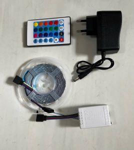 Dây đèn led dán dài 5 mét đa màu có điều khiển từ xa