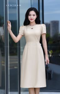 Đầm nữ Lyntran từ 52-57kg dáng xòe nhẹ cutout ở ngực trẻ trung váy dự tiệc màu kem sang chảnh chất biên 3896