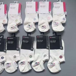 New Spring/Summer Collection LuLu Lulu socks for men and women in packaging   Solid Color   Embroidery    Short boat socks   Invisible socks   Batch