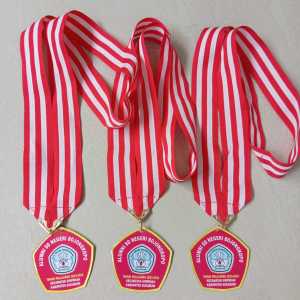 ALJIKSIGROUP1 Medali Kelulusan Sekolah Custom Ukuran 6cm