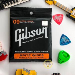 สายกีตาร์ไฟฟ้า Gibson เบอร์ 09/42 ( 1ชุด 6 สาย ) พร้อม ปิ๊กกีตาร์ 2 ตัวและที่เก็บปิ๊ก 1 ชิ้น