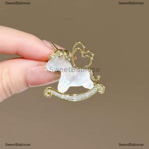 [COD] SweetBabiese Cute Cartoon Pony Brooch Zodiac Horse Exquisite Brooch Pin For Women Temperament Clothing Accessories Men Suit Lapel Corsage
