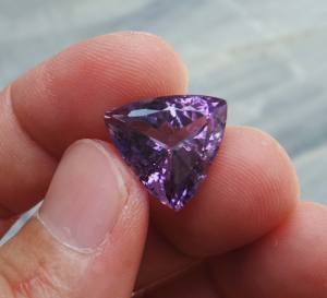 PY Beauty+++ ร้านนี้ขายแต่ของแท้ค่ะ+++ พลอยอเมทิสต์ ( Natural Amethyst ) 13.70 กะรัต อัญมณีเดือนกุมภาพันธ์ น่าสะสมค่ะ