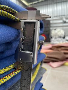 สินค้ามีพร้อมส่งพรมไก่ชนวงกลมขนาด 3 มิลคละสีส่ง