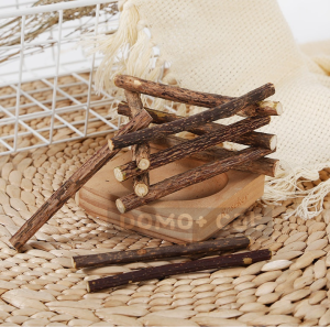 [5pcs]Cat Catnip Sticks Silvervine Teeth Cleaning Organic Catnip Natural Plant Chew Sticks Treat Toy
