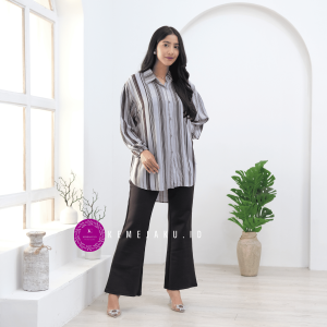 Atasan Kemeja Wanita Oversize Ld 110 cm Atasan Ibu Hamil Kancing Busui Strip Abu