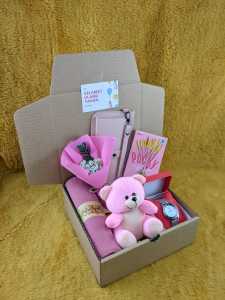 Hampers Cewek / Kado Ulang Tahun Cewe / Hadiah Ultah Wanita / Gift Box Murah / Giftbox Wanita / Souvenir Eksklusive / Graduations / Anniversary / Kado Pacar