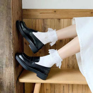 ผ้าเสื้อผ้า ลูกวัวเยี่ยมชููชื่น ถุงเท้า JK กลางลูก รูปลักษณ์เด่นเยาว์ สีดำ สีขาว ถูกนื้น อากาศอะนิเมะ คอสเพลย์ สบายๆ สวยที่สนใจ นัวเนีย