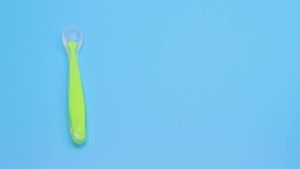 Sendok Makan Bayi Bahan Silikon Lembut Peralatan Makan Bayi Bpa Free