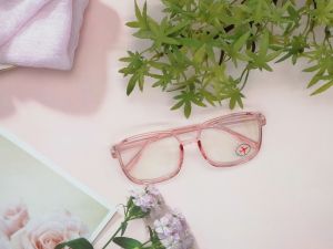 แว่นตากรองแสง ถนอมสายตา ทรงสวย รุ่น-15997