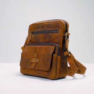 Tas selempang pria serbaguna multifungsi bahan kulit sapi asli jenis crazy horse original branded fashion cowok model terbaru kekinian distro