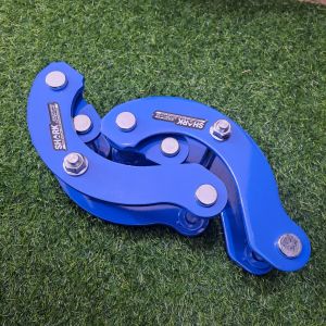 F-One Shark FOS Anting Shackle G Comfort Per Daun Lift Up Belakang Ford Ranger / Everest 2004-2011 Original