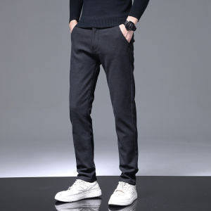 Four Seasons main selling point is the popular mens stretch casual pants which are slim-fit and slimming with a tapered leg design suitable for young men in Korean style available for wholesale