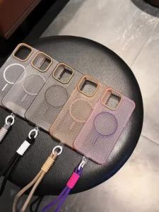 [เคสสายคล้อง] เคสศัพท์แบบกระจายความร้อนแม่เหล็ก สัมผัสผิวแบบด้าน iPhone 16 Pro Max 15 14 13 12 เคสสำหรับ iPhone เคสแข็ง PC กันกระแทก