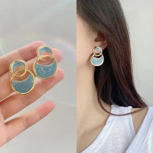 Fashionable Ring Gift 新款镂空圆圈耳环高级感看海蓝色出游轻奢法式设计耳钉耳饰女批发