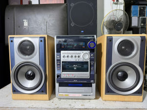 Bán Dàn Nghe Nhạc Vip Aiwa XR _ MD710 Bãi nhật đẹp hát cực hay tăng bass trép mua ip cho shop zá 1tr4 thôi ip để mua hàng