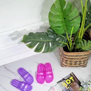[Free Shipping] WomenS Summer Fashion Flat-Soled Soft-Bottom Transparent Crystal Jelly Sandals For Home Bathroom Non-Slip Slippers