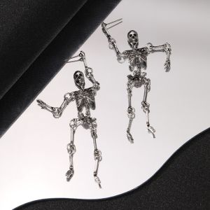 NOBLELYN 2 Pairs Pierced Halloween Skull Earrings Skull Shape Metal Gothic Dangle Stud Creative Dangle Style Horror Party Jewelry For Women