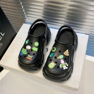 QLshop พร้อมส่งทุกบ้าน รองเท้าหัวโตแฟชั่นมาใหม่ สุดคุ้ม ได้ทั้งรองเท้า ทั้งชุดตัวการ์ตูนติดฟรี งานสวย งานดีแบบนี้ รีบซื้อก่อนหมด