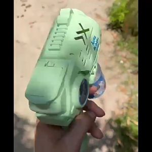 Kids Electric Bubble Machine Automatic Blowing Bubbles Cartoon Design Goodie Bag Toy Birthday Gift