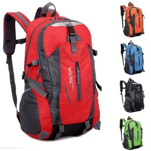 UISN MALL Mens Backpack: A Comfortable Travel & Hiking Companion