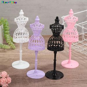 TESDFD 1pc Doll Accessories Hollow Out Hollow Hanger Doll Bracket DIY Doll Display Stand Holder For Dolls Dress Dress Holder Doll Clothes Rack