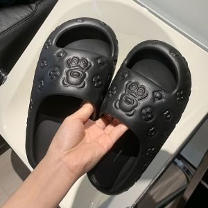 QDshop 💜 รองเท้าแตะลายหมีน่ารัก🐻  นิ่มใส่สบายมากๆ 🌈มี 4 สีให้เลือกแมทซ์เลยน๊าา✨ เฟียสมว๊ากแม่ทันสมัยไม่ซ้ำใคร