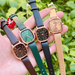 นาฬิกาแฟชั่นผู้หญิง ยี่ห้อหรู โบลัน หน้าปัดขนาด 25มม. ระบบควอทช์ สายหนัง มีหลายแบบให้เลือก