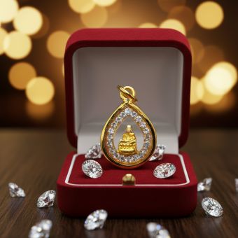 รูปจากผู้ขายบน Lazada: จี้หลวงปู่ทวดจิ๋ว จี้พระล้อมเพชร พระเกจิอาจารย์ จี้หลวงปู่ทวดล้อมเพชร ทำพิธีแล้ว ตั้งราคา ฿39 ขายแล้ว 140 ชิ้น