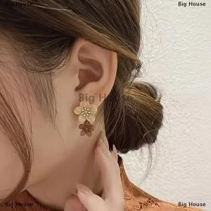 [COD] Big House ต่างหูห้อยรูปดอกไม้สองสีสีน้ำตาลสำหรับผู้หญิงเครื่องประดับแฟชั่นเกาหลีเครื่องประดับสำหรับงานแต่งงานงานเลี้ยงหญิงสาวที่สง่างาม