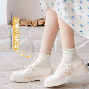 ถุงเท้า: มิมัก ถุงเท้านักเรียน ถุงเท้าสีขาว ถุงเท้าหลอด ถุงเท้าลูกไม้สีดำ รองเท้าหนัก ถุงเท้าสั้น