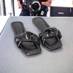 ZS73-0298 Sendal Flat Wanita Anak 26/35 Dewasa 36/43 Dengan Gaya Elegan Dengan Warna Casual