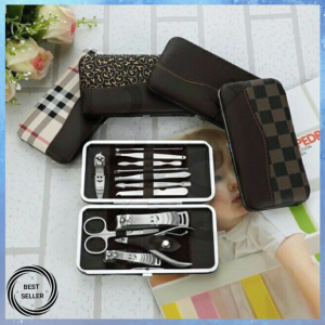Nail Clipper Kit Nail Care Set Pedicure Ear pick 12pcs Tools Manicure set (random style)