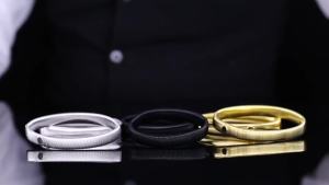 1cm Arm Warmer Shirt Sleeve Holder Metal Anti-Slip Elastic Bracelets Stretch Armband Bar Tool