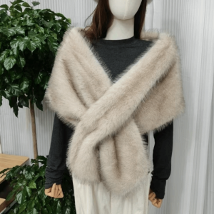 SDG Widened Design Faux Fur Shawl Large Size Long Plush Faux Fur Scarf Luxurious Fluffy Texture Faux Fur Cloak For Women