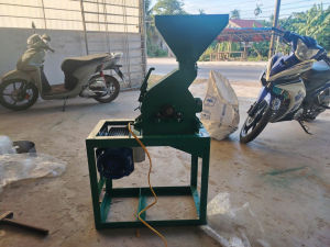 Máy nghiền tre thành sợi vụn làm thức ăn chăn nuôi dúi