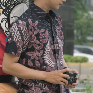 Jayabaya Batik Danindra Kemeja Katun Pria Lengan Pendek