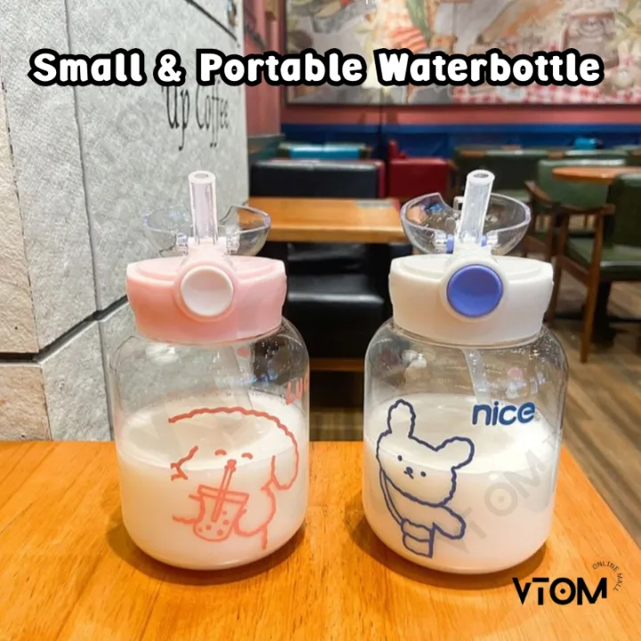VTOM%20600ml%20Small%20And%20Cute%20Plastic%20Water%20Bottle%20With%20Straw%20For%20Kids%20(8cm%20x%2015cm)%20Drinking%20Botol%20Air%20Plastik%20Budak%20Murah%20-%20Image%205