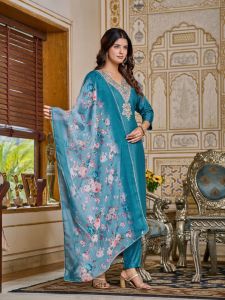 PRE ORDER 15 DAYS - READYMADE PUNJABI SUITS